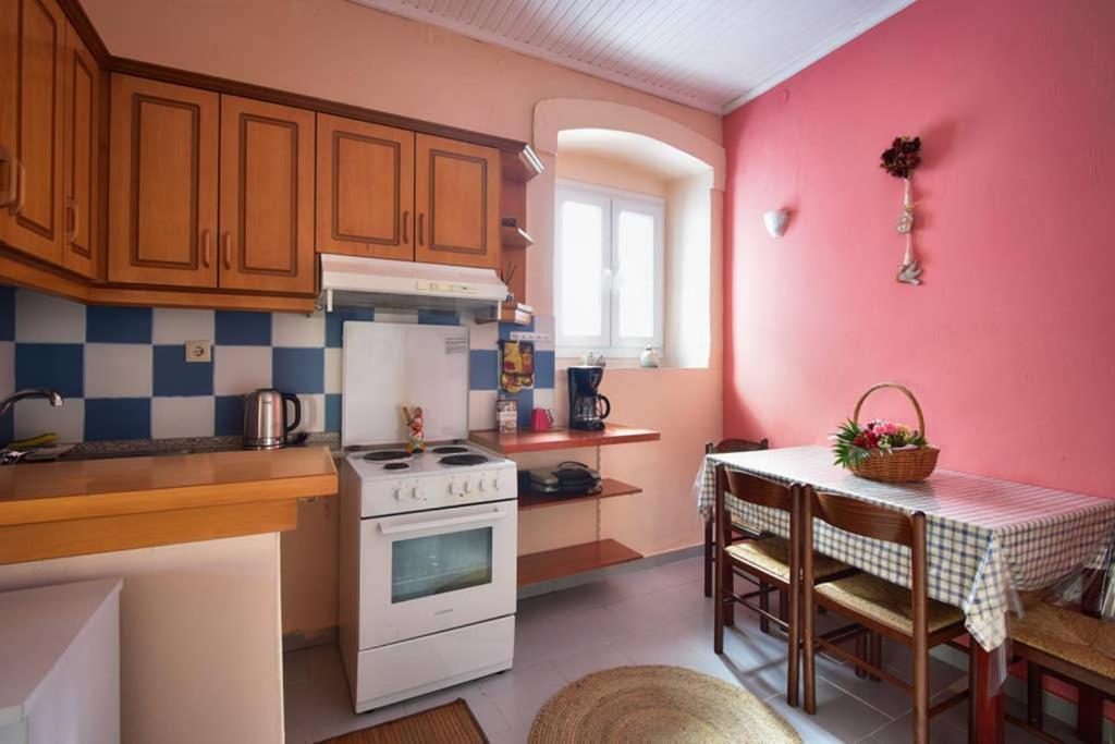 Nafsikas Apartment - Ipsos Beach 외부 사진